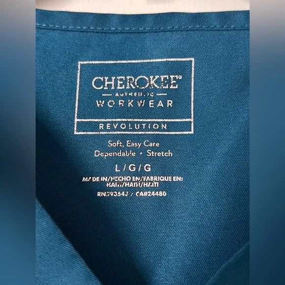 Cherokee Scrub Set - Picture 2 of 6